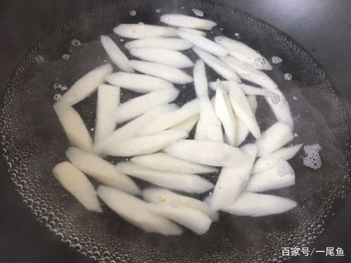 三月寧可不吃肉也要吃這菜,孩子個(gè)子猛長(zhǎng),比牛奶豆?jié){都強(qiáng)